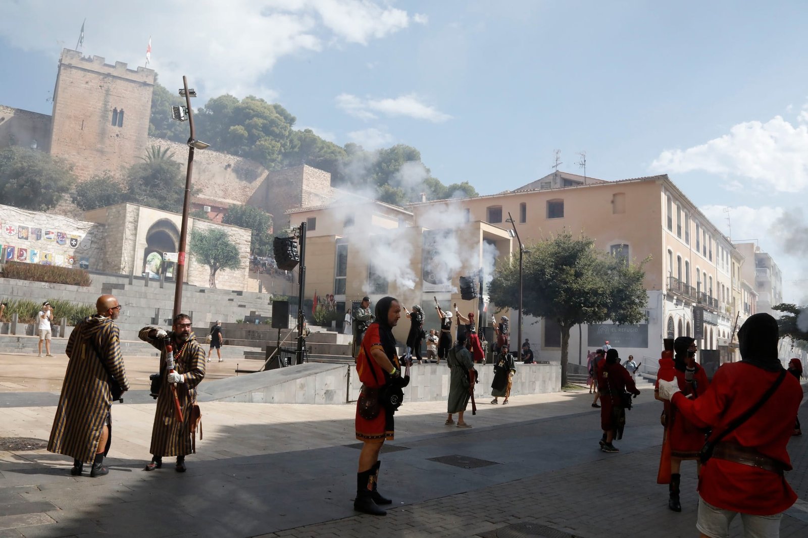 Batalla de arcabucería frente al castillo de Dénia
